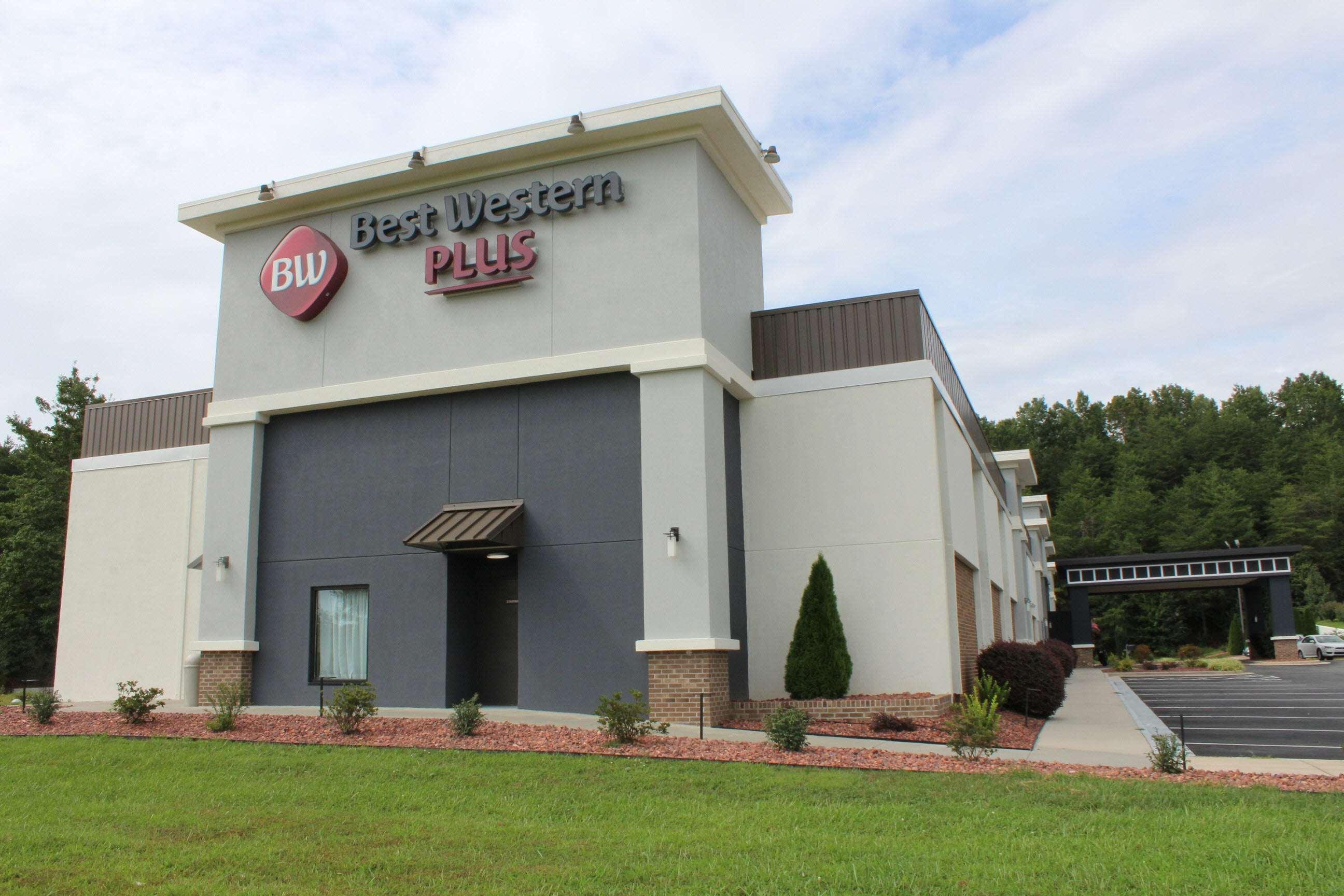 Best Western Plus Yadkin Valley Inn & Suites Jonesville Kültér fotó