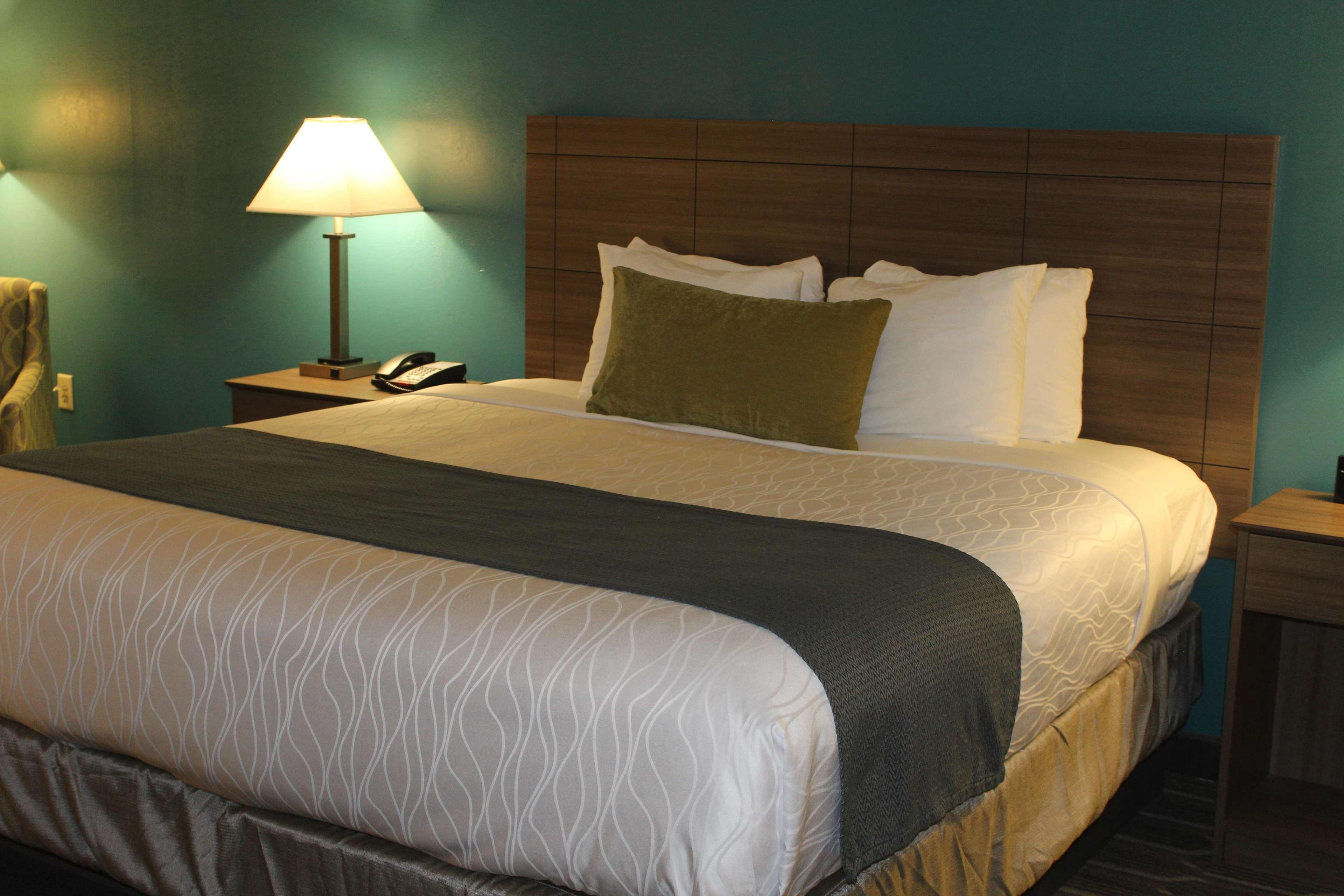 Best Western Plus Yadkin Valley Inn & Suites Jonesville Kültér fotó