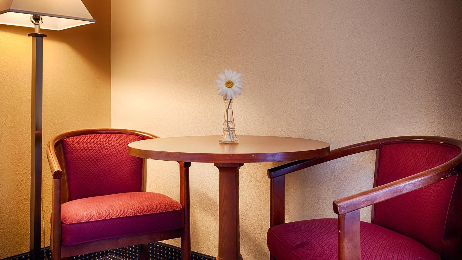 Best Western Plus Yadkin Valley Inn & Suites Jonesville Kültér fotó