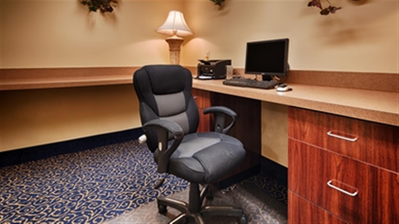 Best Western Plus Yadkin Valley Inn & Suites Jonesville Kültér fotó