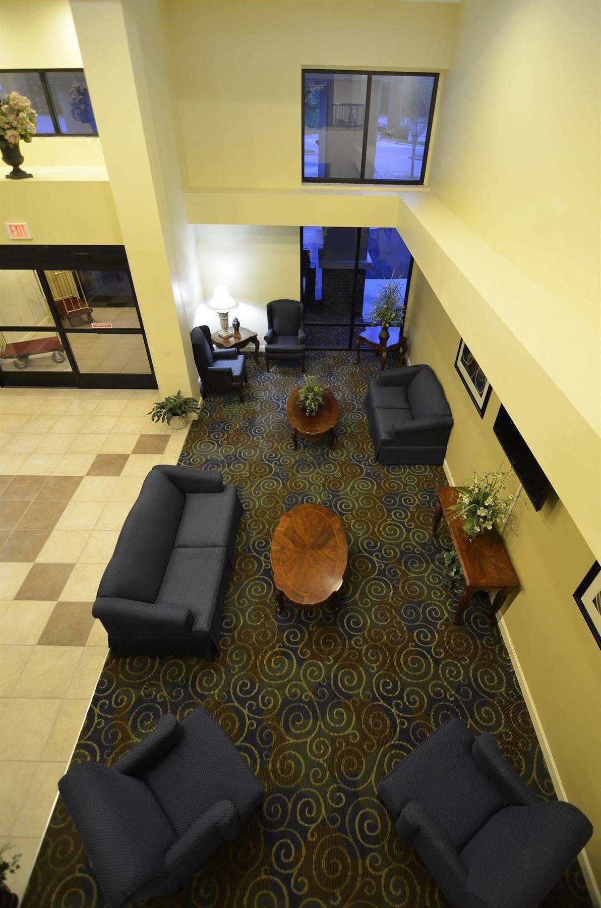 Best Western Plus Yadkin Valley Inn & Suites Jonesville Kültér fotó