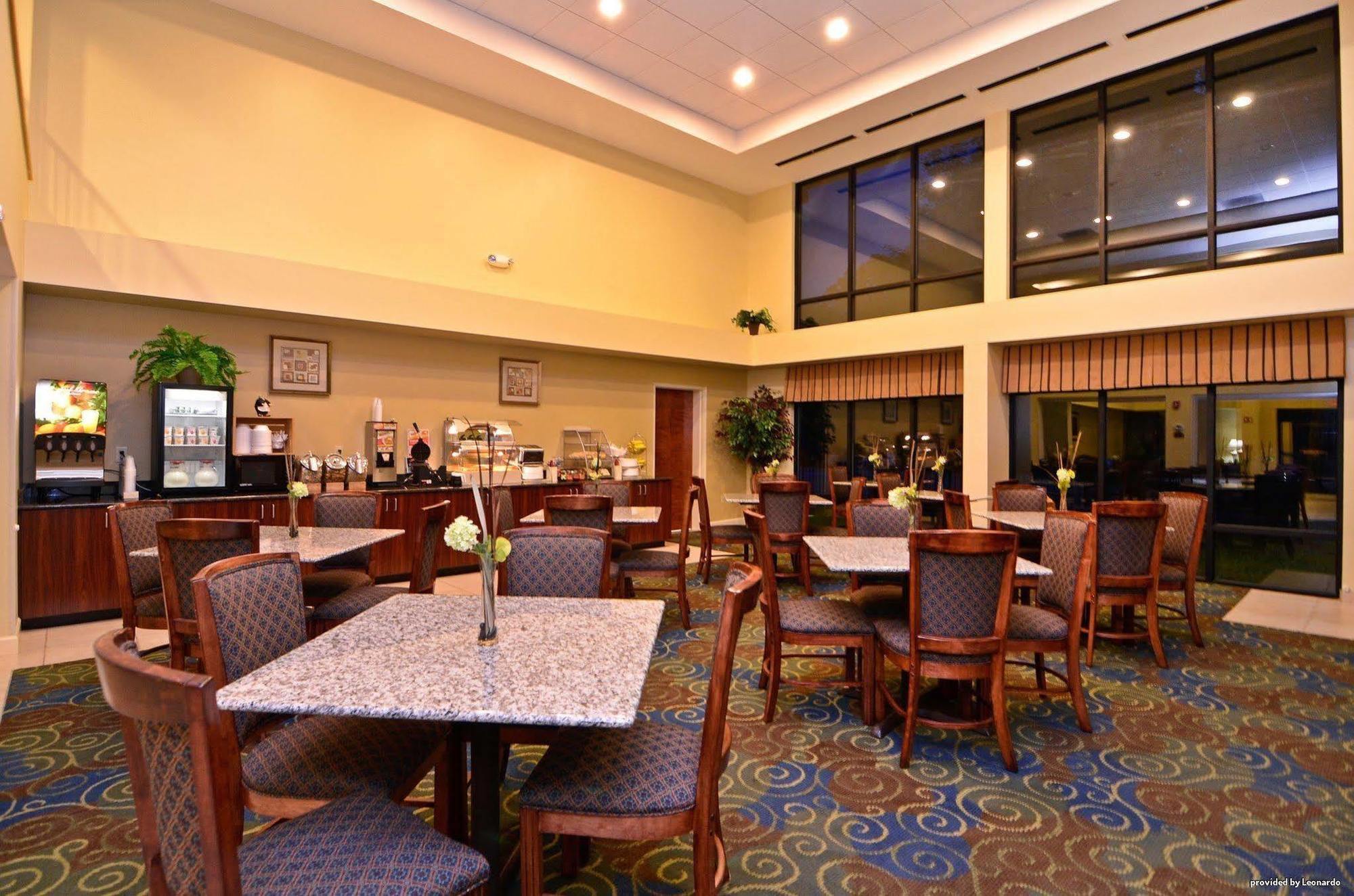 Best Western Plus Yadkin Valley Inn & Suites Jonesville Étterem fotó