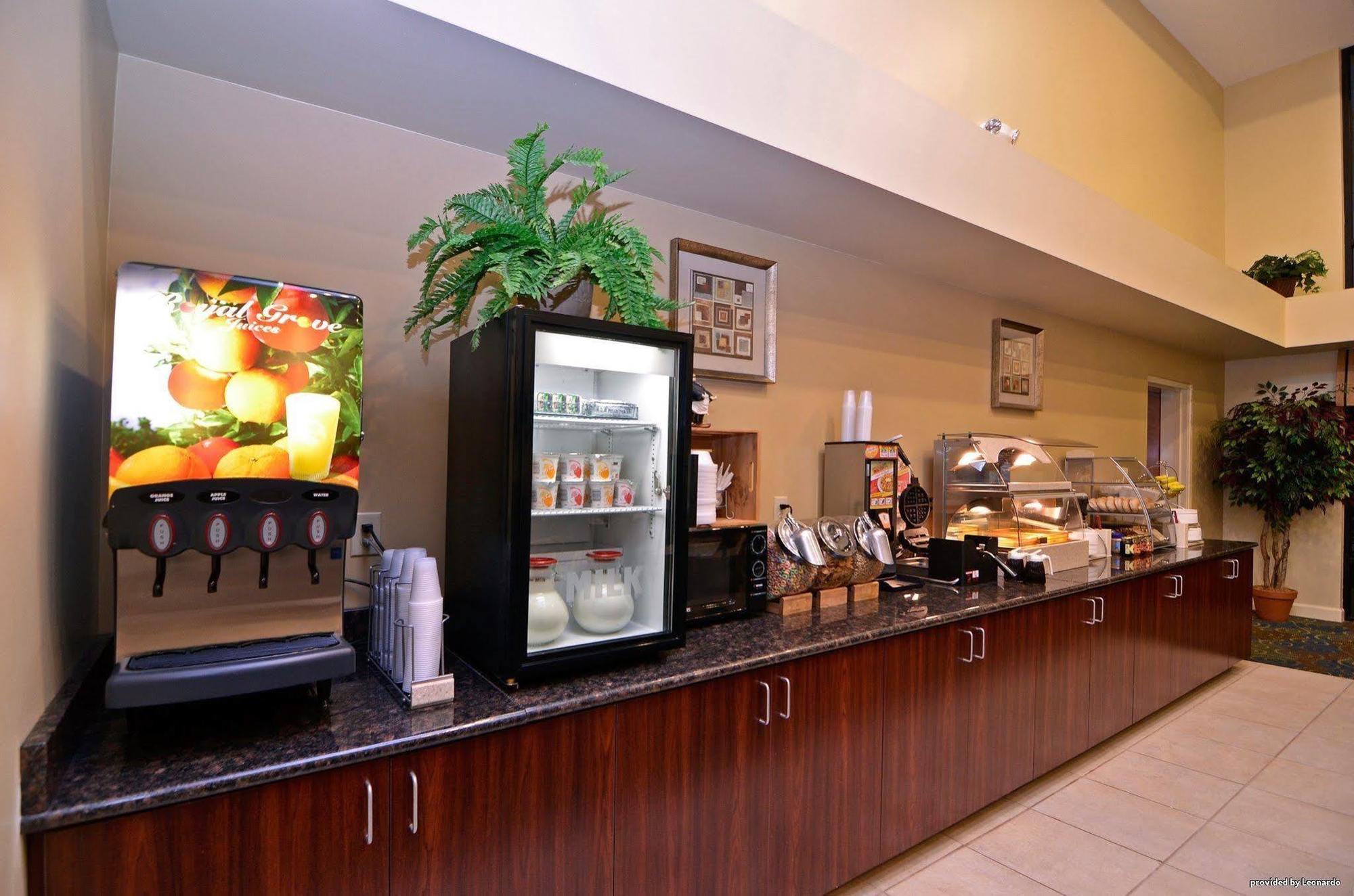 Best Western Plus Yadkin Valley Inn & Suites Jonesville Étterem fotó